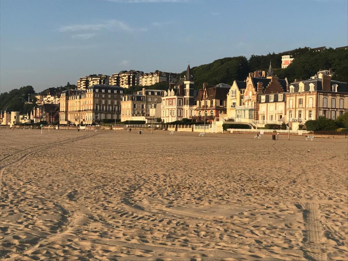 Cote Plage - Magnifique Appartement De Charme A Trouville Sur Mer - Linge - Lit Fait - Parking - Wifi - Classe Par L'Office Du Tourisme Exterior foto